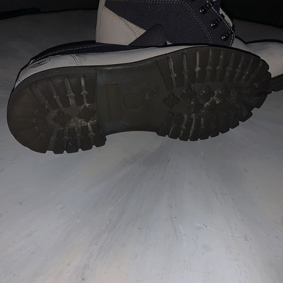 - Men’s Timberland Boot - - Picture 2 of 6